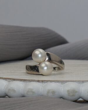 Vintage Sterling Silver Double Pearl Ring 4.4G / Sz5 N1492
